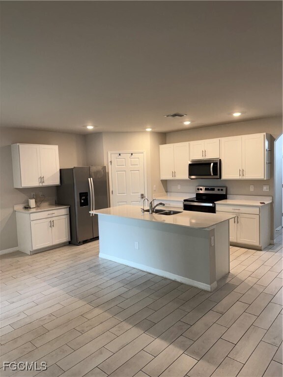 Building Photo - 3833 NE 17th Ave