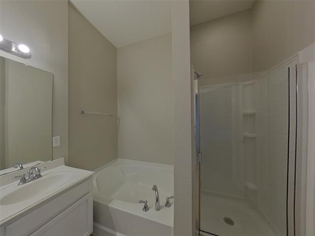 Building Photo - 541 Kerry St