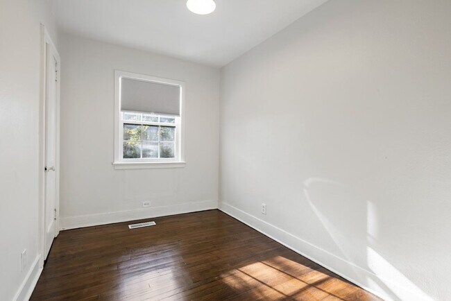 Building Photo - 2679 Olympia St
