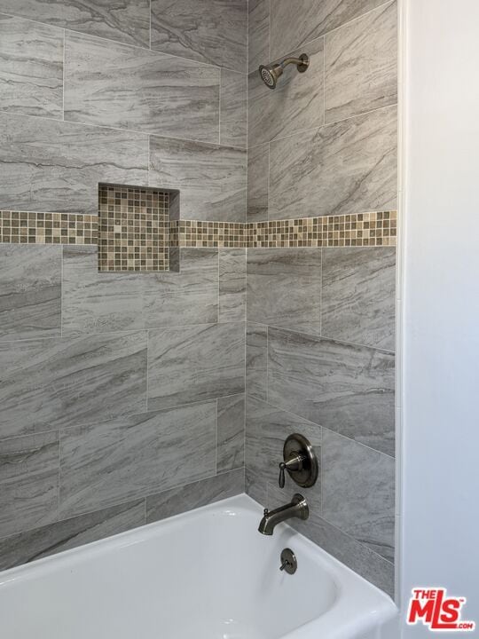 Building Photo - 5510 Beck Ave