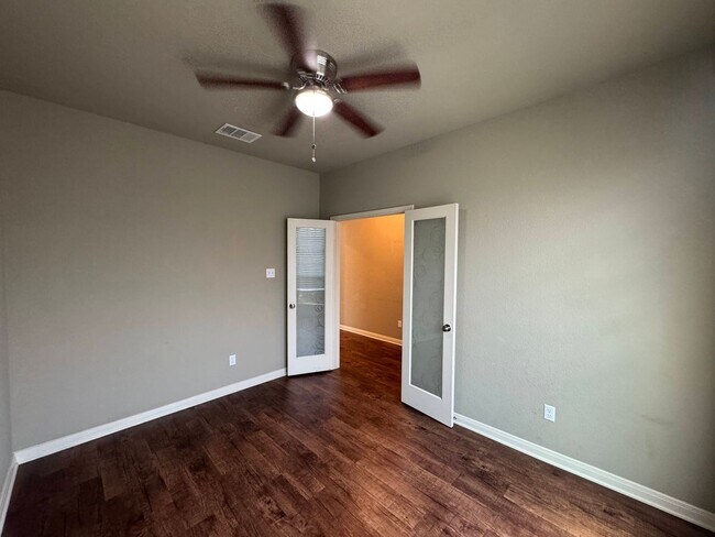 Building Photo - 4-Bedroom House for Rent in Killeen
