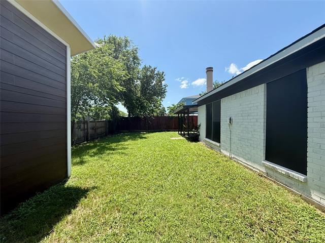 Building Photo - 1209 Birchbrook St