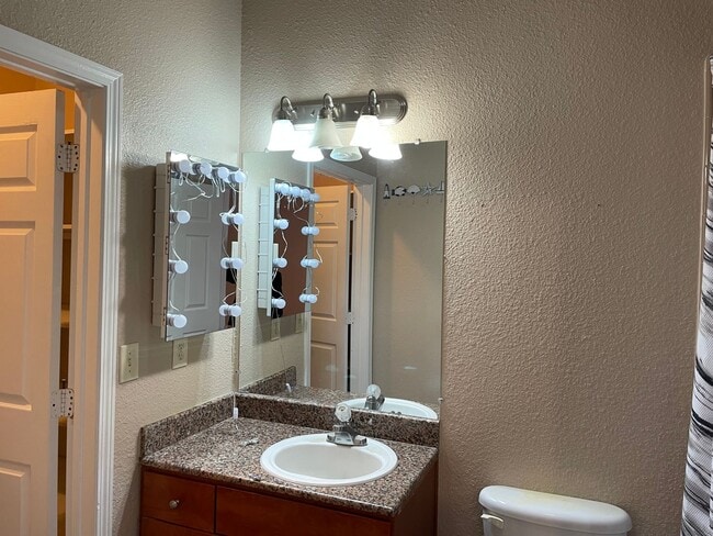 Building Photo - 8434 Walerga Rd