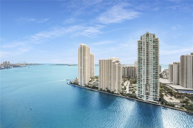 Building Photo - 325 S Biscayne Blvd