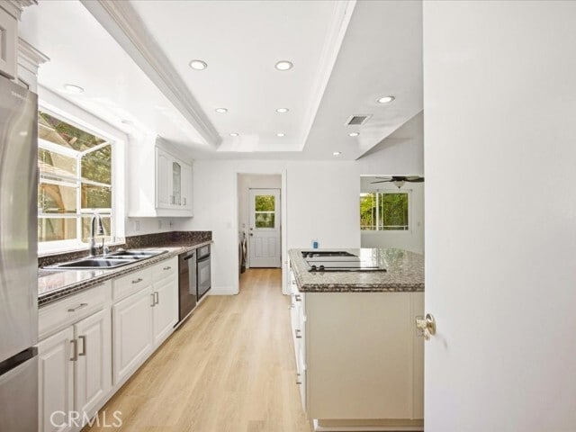 Building Photo - 2285 N Indian Hill Blvd