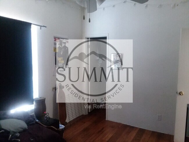 Building Photo - 1901 N Park Ave