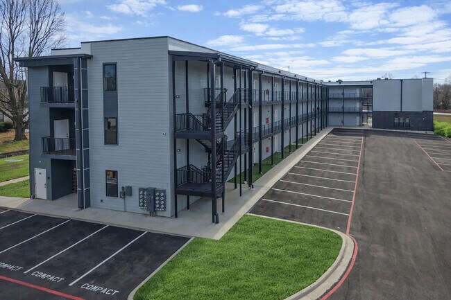 Building Photo - 505 W Grand St