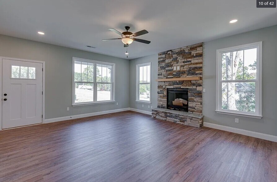 Building Photo - 104 Pawleys Ct