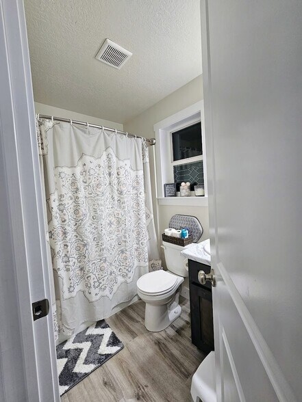 Building Photo - 2835 W 500 N