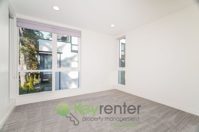 Building Photo - Live the Alki Lifestyle with Park and Beach at Your Door