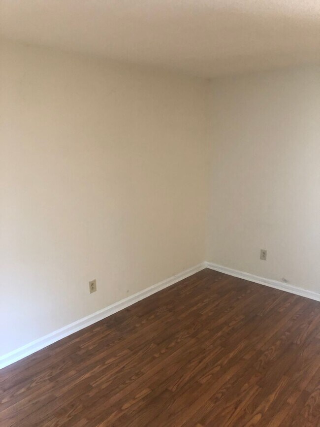 Building Photo - 1 bed/1 bath in South Charlotte - Sharon Lakes!!