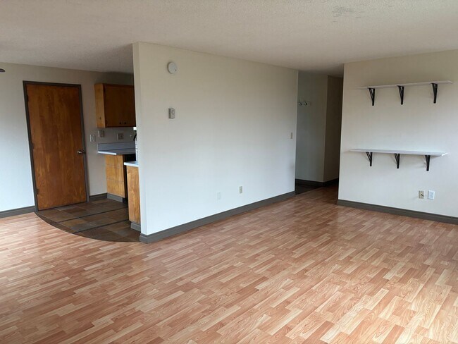 Building Photo - Beautiful 3 Bedroom/2 Bath NW Corvallis Home!