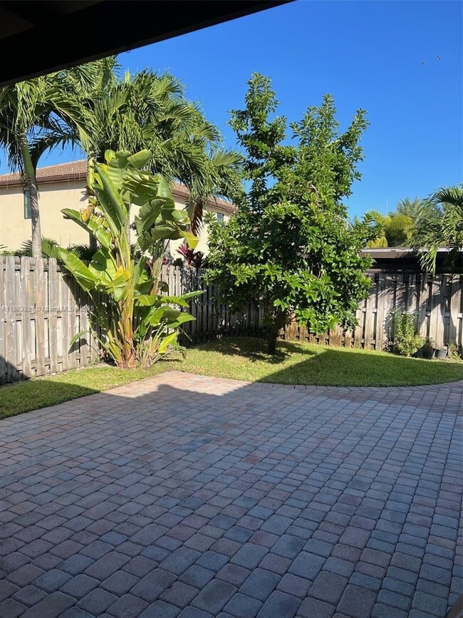 Building Photo - 11922 SW 154th Path