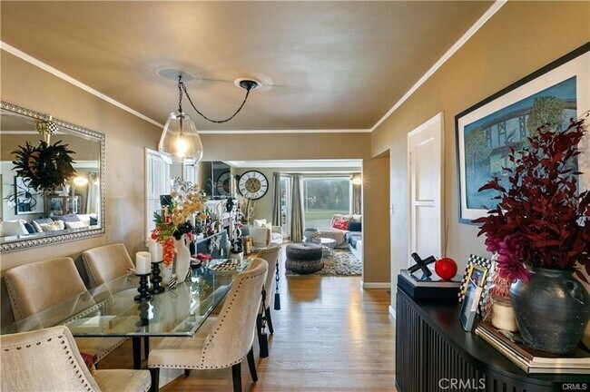Building Photo - 3907 Edgehill Dr