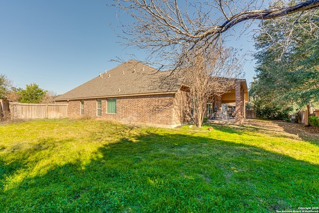 Building Photo - 1720 Oak Sprawl