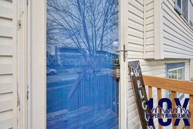 Building Photo - 1080 Viewpointe Dr