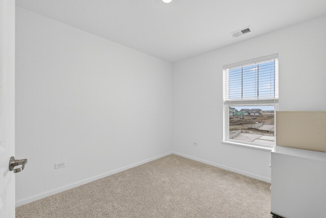 Building Photo - 25631 W Wakefield Dr