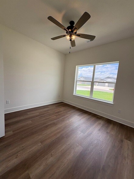 Building Photo - 1145 W Trek Cir