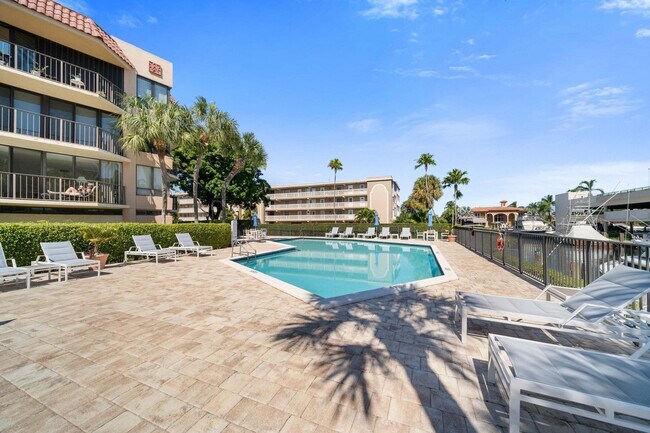 Building Photo - 799 Jeffery St