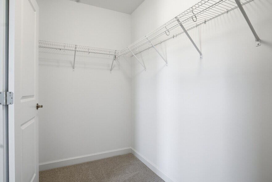 Building Photo - 4049 Emilia Way