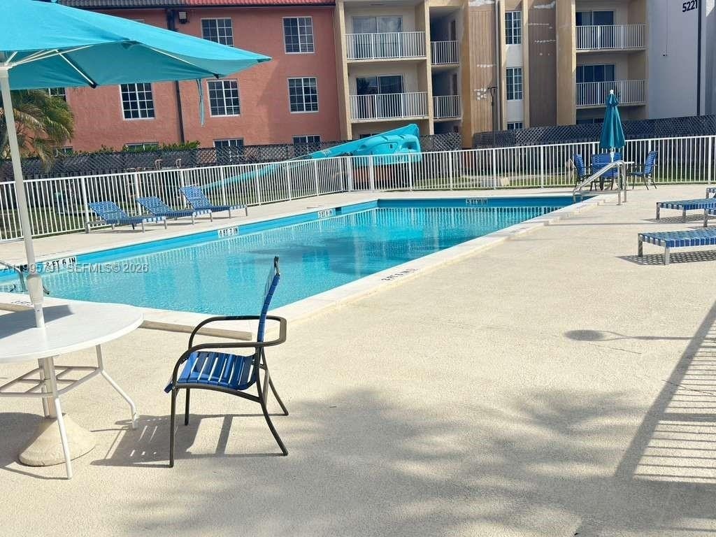 Building Photo - 5201 Geneva Way