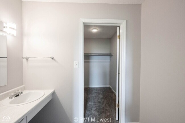 Building Photo - 326 Progress Rd