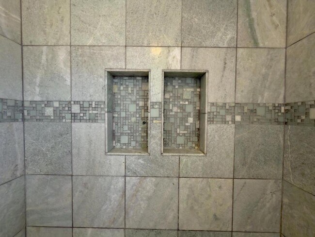 Building Photo - 731 Beryl St