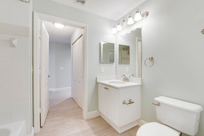 Building Photo - 11041 Legacy Blvd