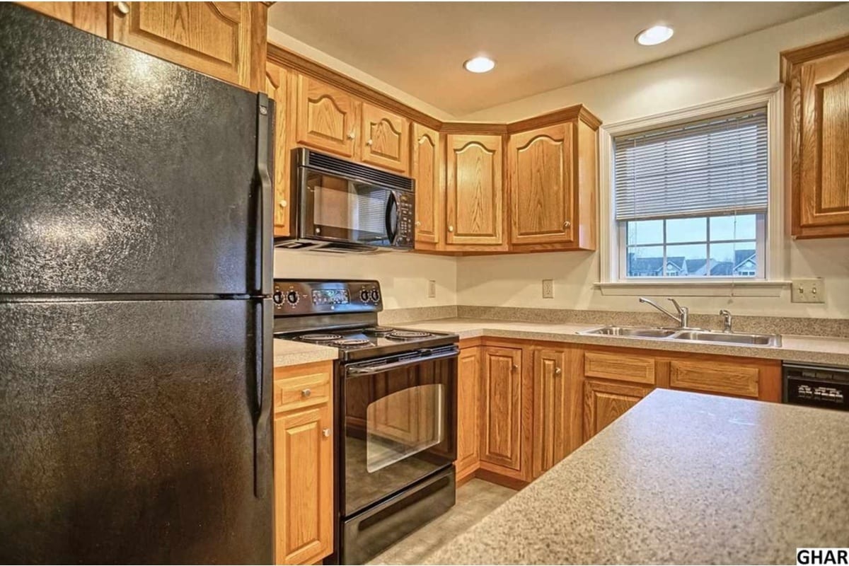 Building Photo - 479 Waterleaf Court