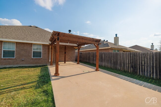 Building Photo - For Lease