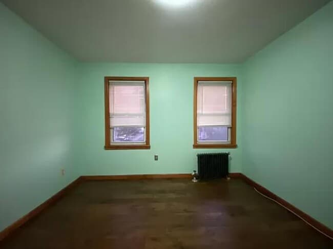 Primary Photo - 2 bedroom in Queens NY 11102