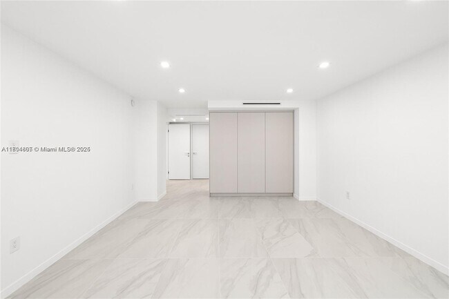 Building Photo - 9801 Collins Ave