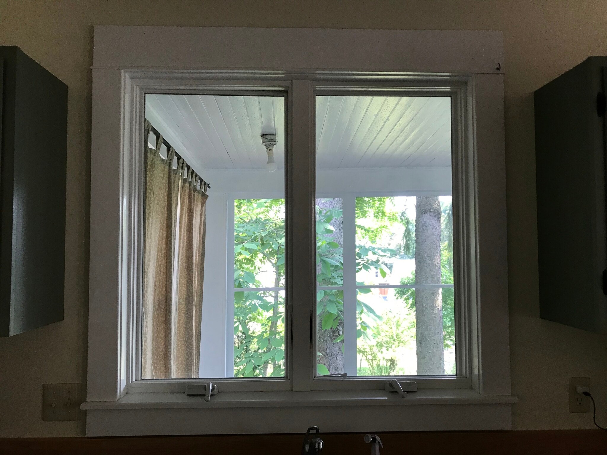 Building Photo - 423 Mitchell St