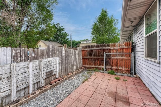 Building Photo - 1158 S Navajo St