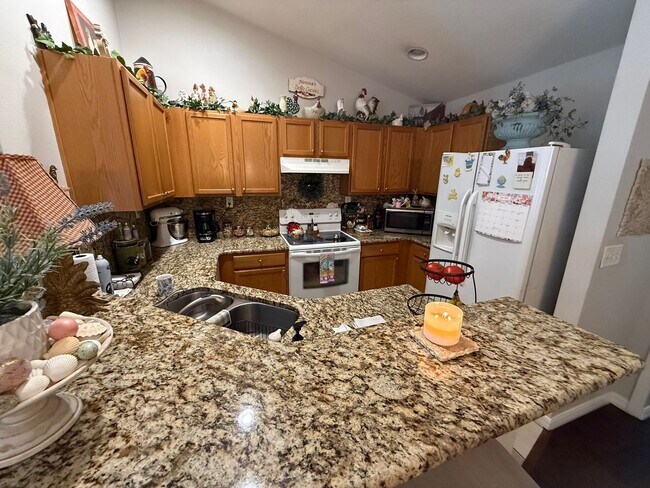 Building Photo - 3/2 Clermont Villa