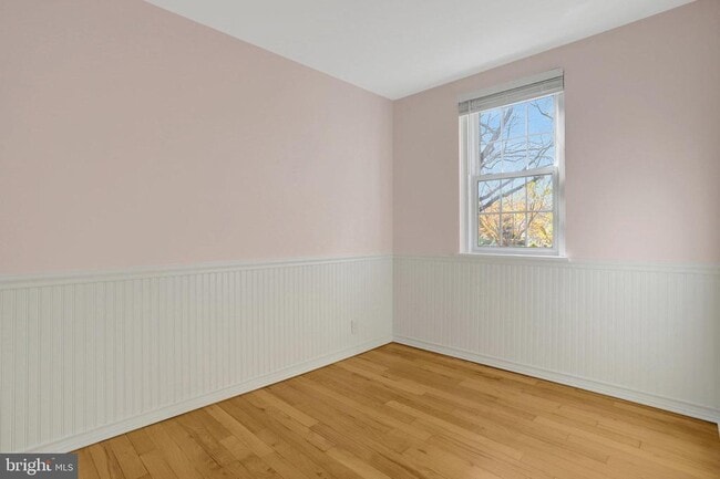 Building Photo - 4326 36th St S