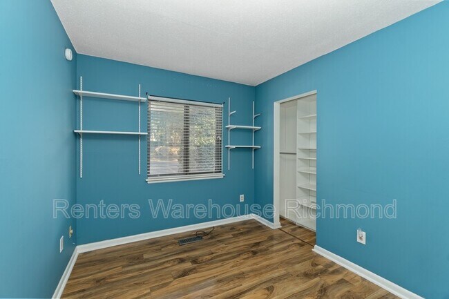 Building Photo - 1825 Ivystone Dr