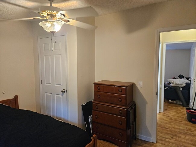 Building Photo - Great unfurnished 3 Bedroom, 2 bath home located in Sneads Ferry