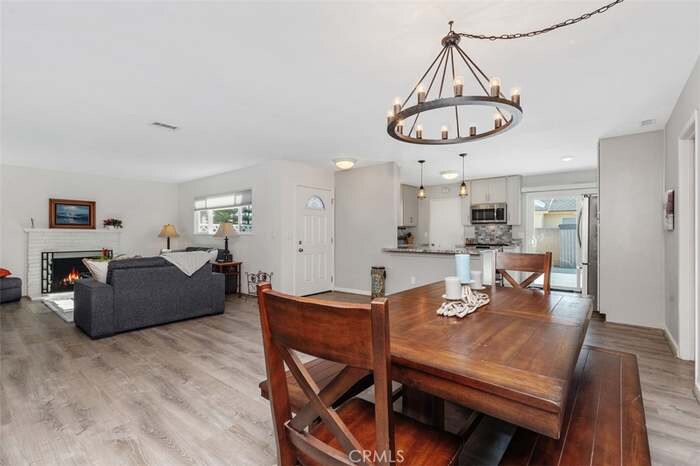 Building Photo - 15201 Nottingham Ln