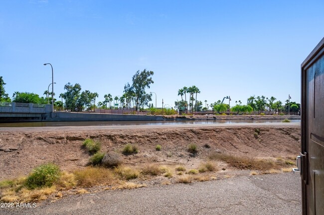 Building Photo - 6953 E Lafayette Blvd