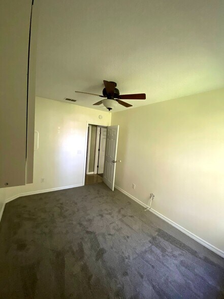 Side bedroom $745 - 3687 Oakdale Cir