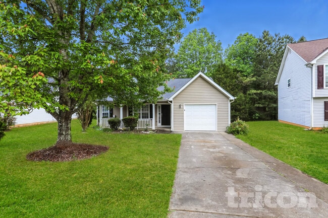 Building Photo - 2024 Meadow Glen Cir