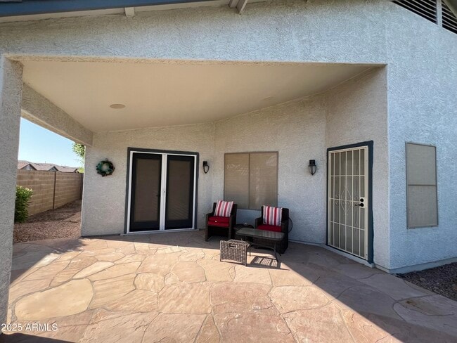 Building Photo - 35282 N Shorthorn Trail