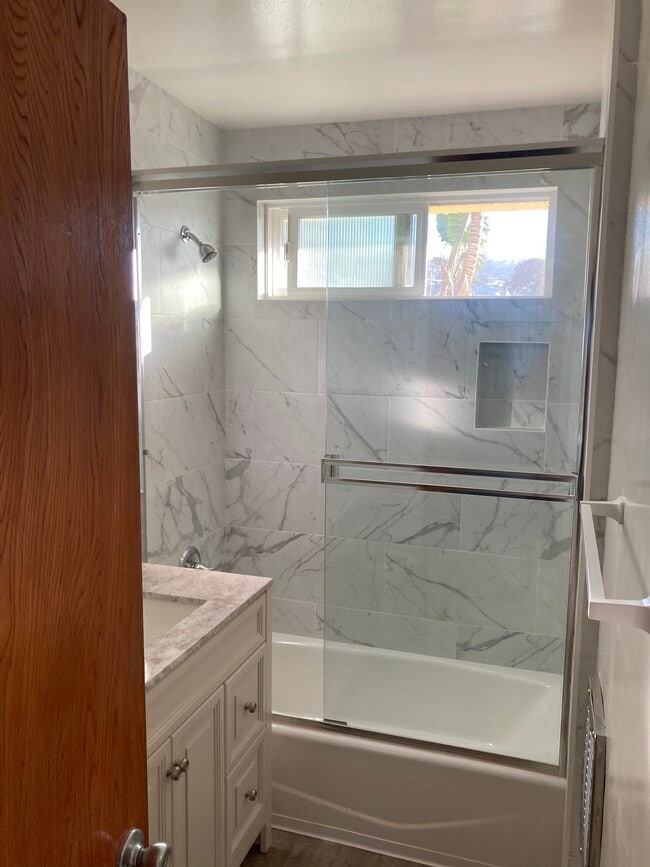 Remodeled bathroom - 389 Palos Verdes Blvd