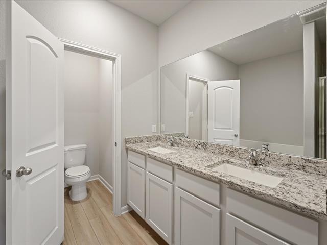 Building Photo - 2113 Erlinda Dr