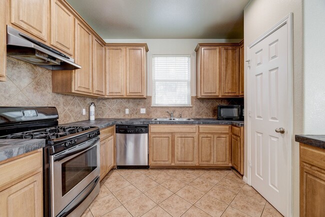 Building Photo - 5304 Evans Ave