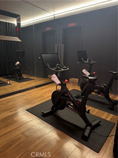 Building Photo - 6250 Hollywood Blvd