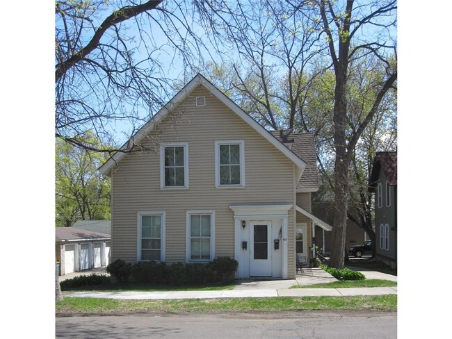 Primary Photo - 517 2nd St S