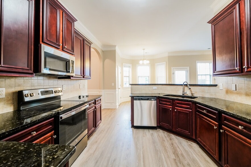 Building Photo - 3935 Margaux Dr