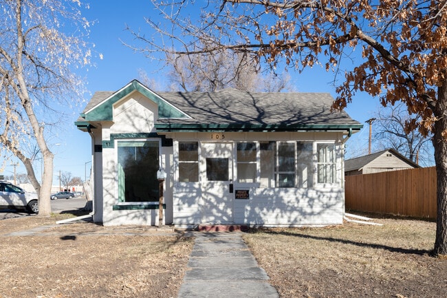 Building Photo - 105 E 2nd St